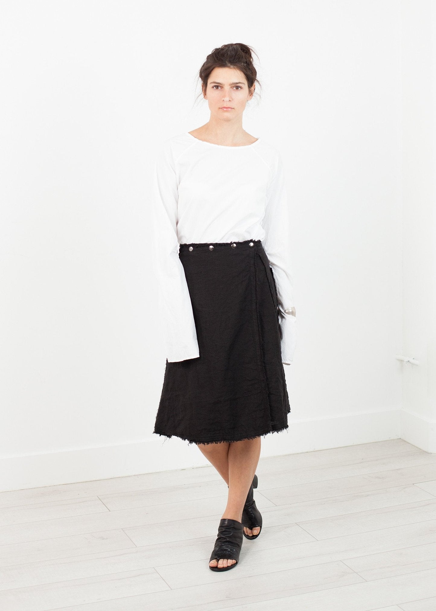 Wrap Snap Skirt in Black - formtest11