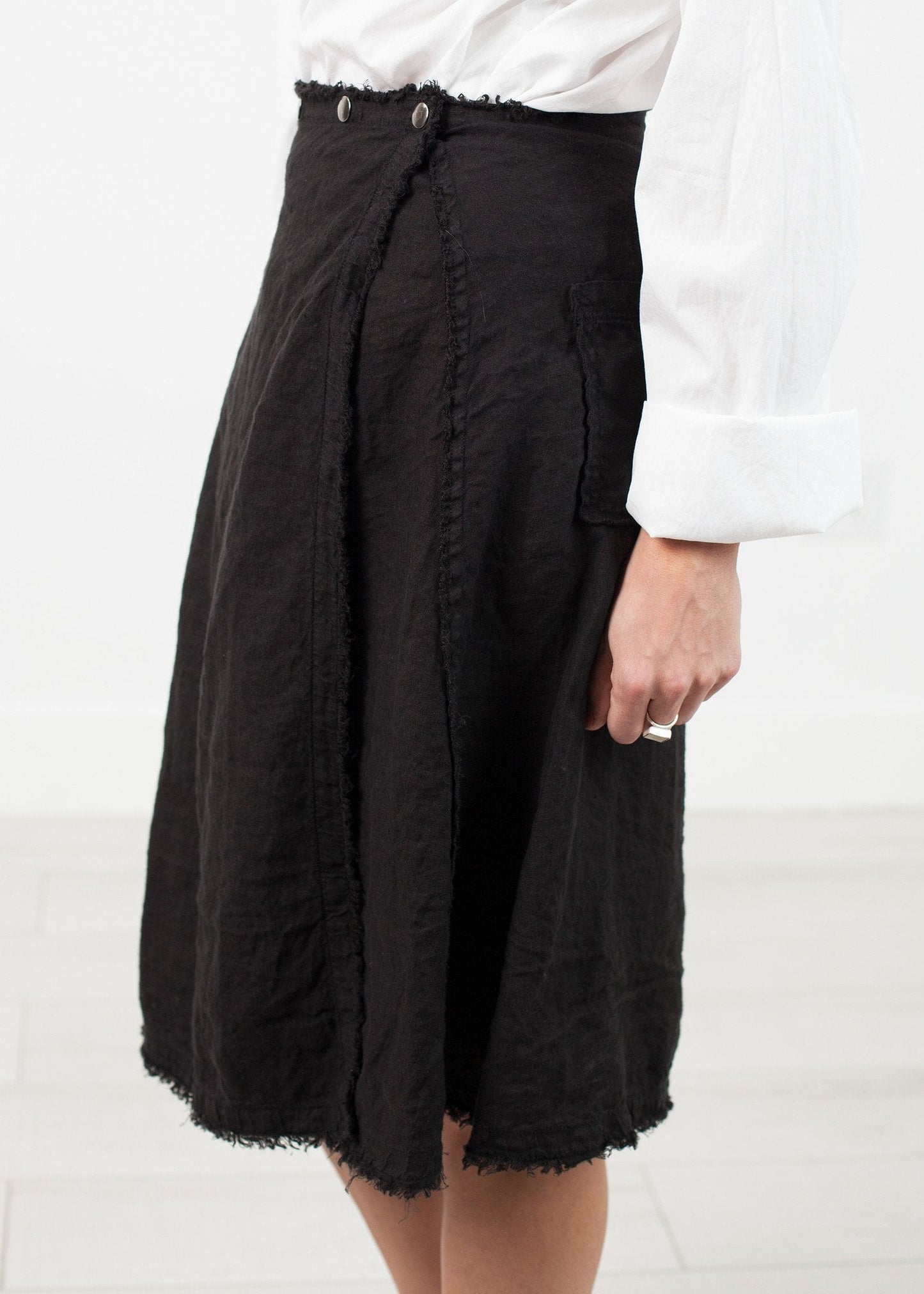 Wrap Snap Skirt in Black - formtest11