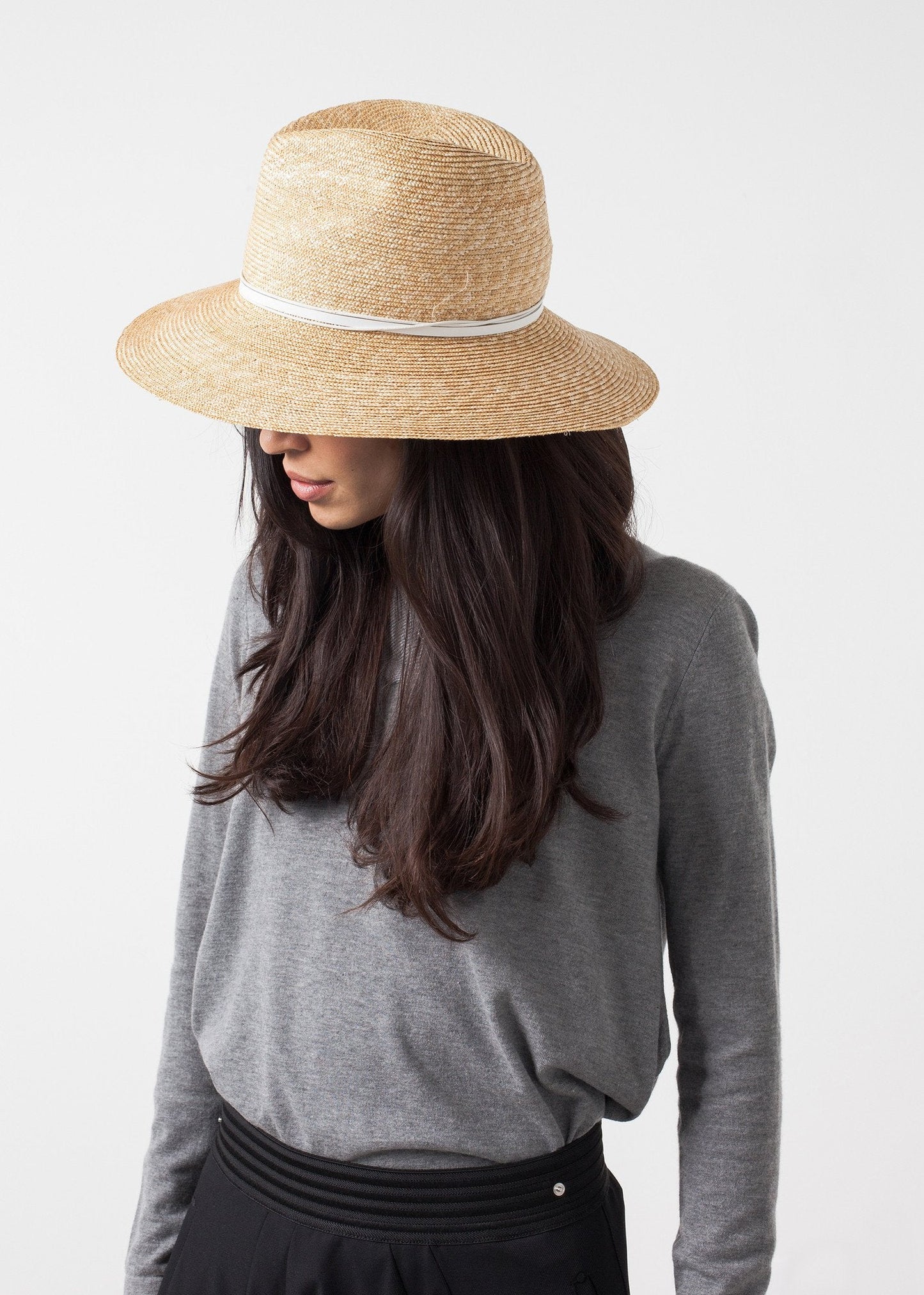 Wrapped Up Hat in Straw/White - formtest11