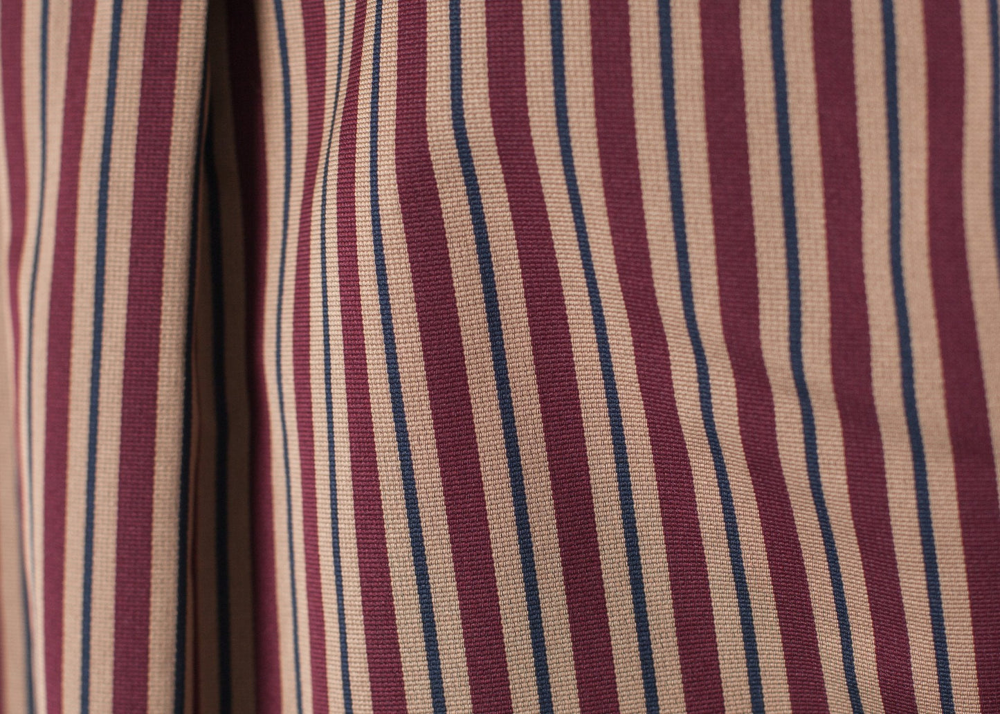 Sheen Button-Up in Red/Tan - formtest11