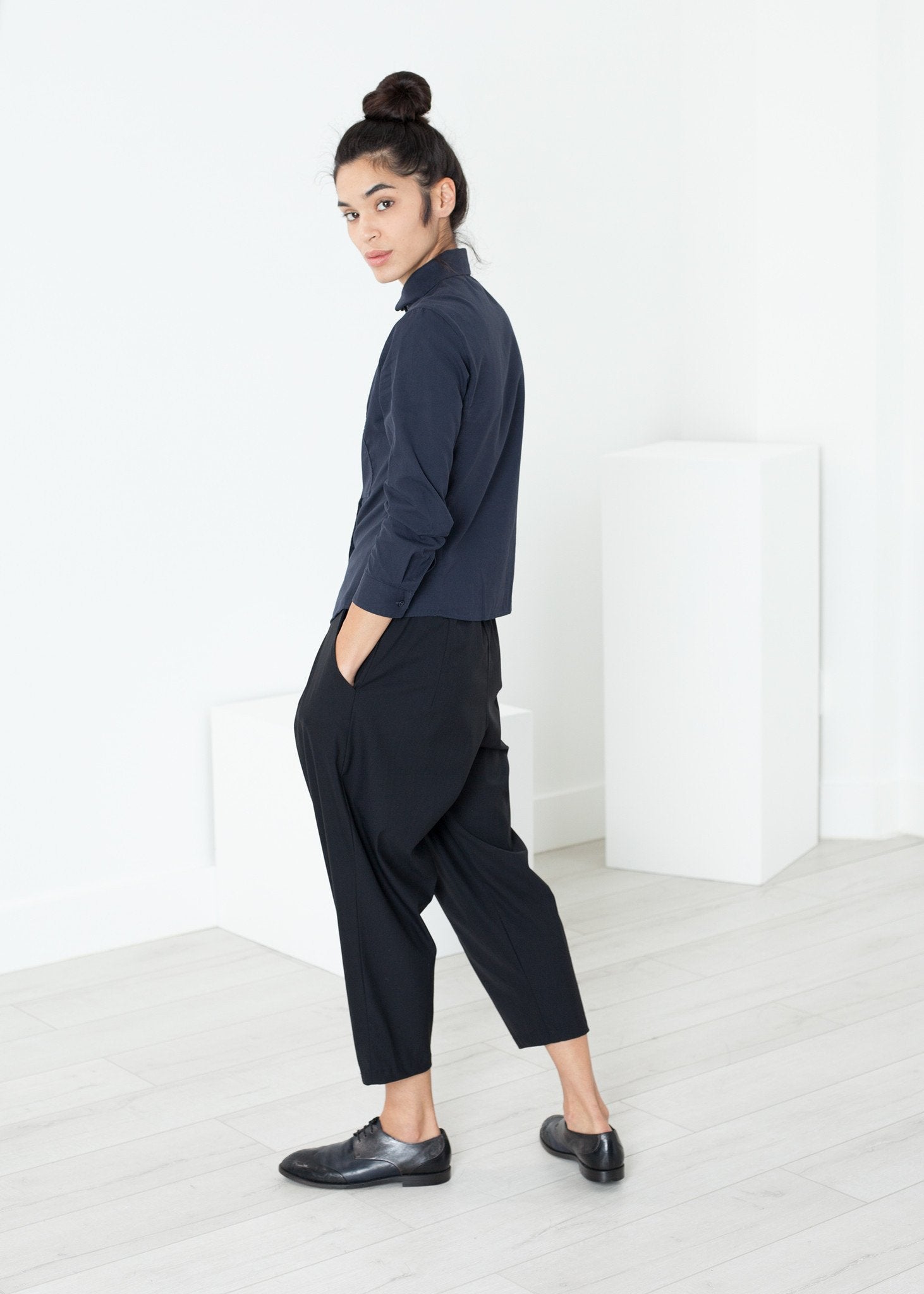 Wrinkled Tux Shirt in Navy - formtest11
