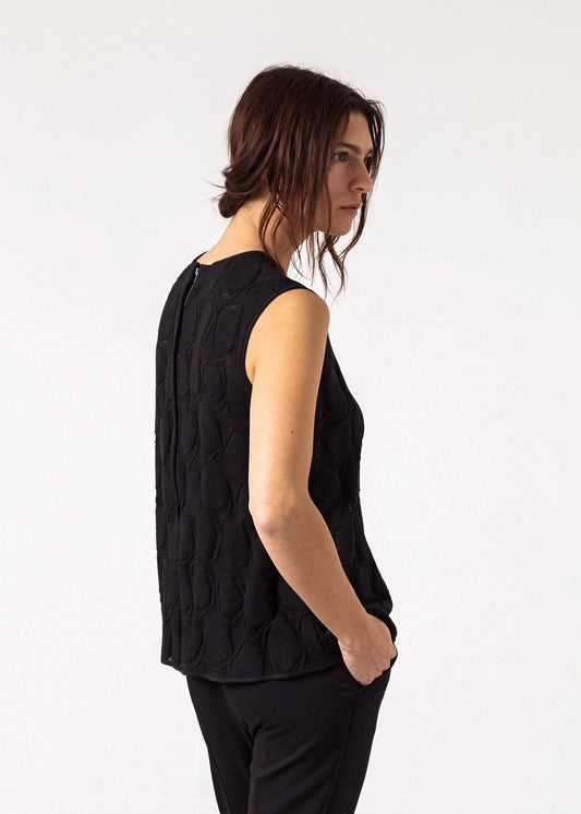 Zip Back Circle Blouse in Black - formtest11